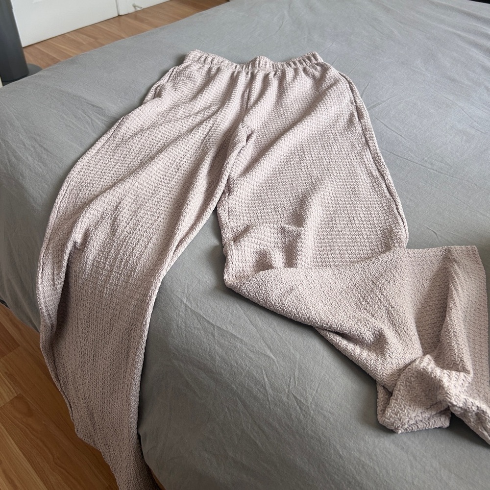 Dynamite Wide Leg Textured Knit Pants in Light Taupe